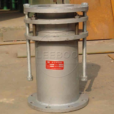 鑫利熱力<a href=http://m.syzhcd.com target=_blank class=infotextkey>伸縮器</a>用于蒸汽和熱水管線上