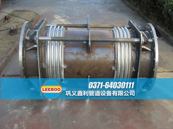 未噴漆的大拉桿橫向波紋<a href=http://m.syzhcd.com target=_blank class=infotextkey>補(bǔ)償器</a>